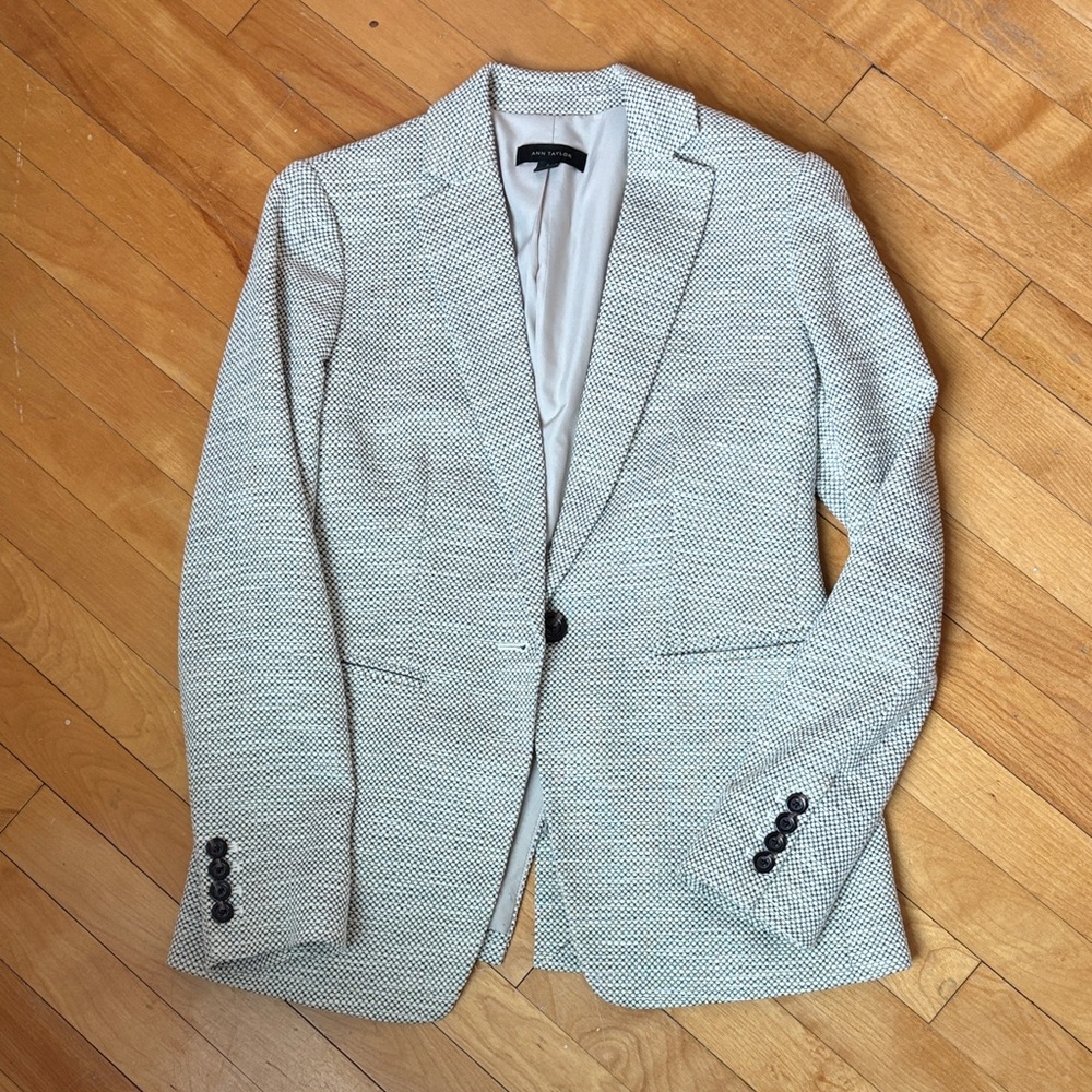 Ann Taylor Textured black and white blazer